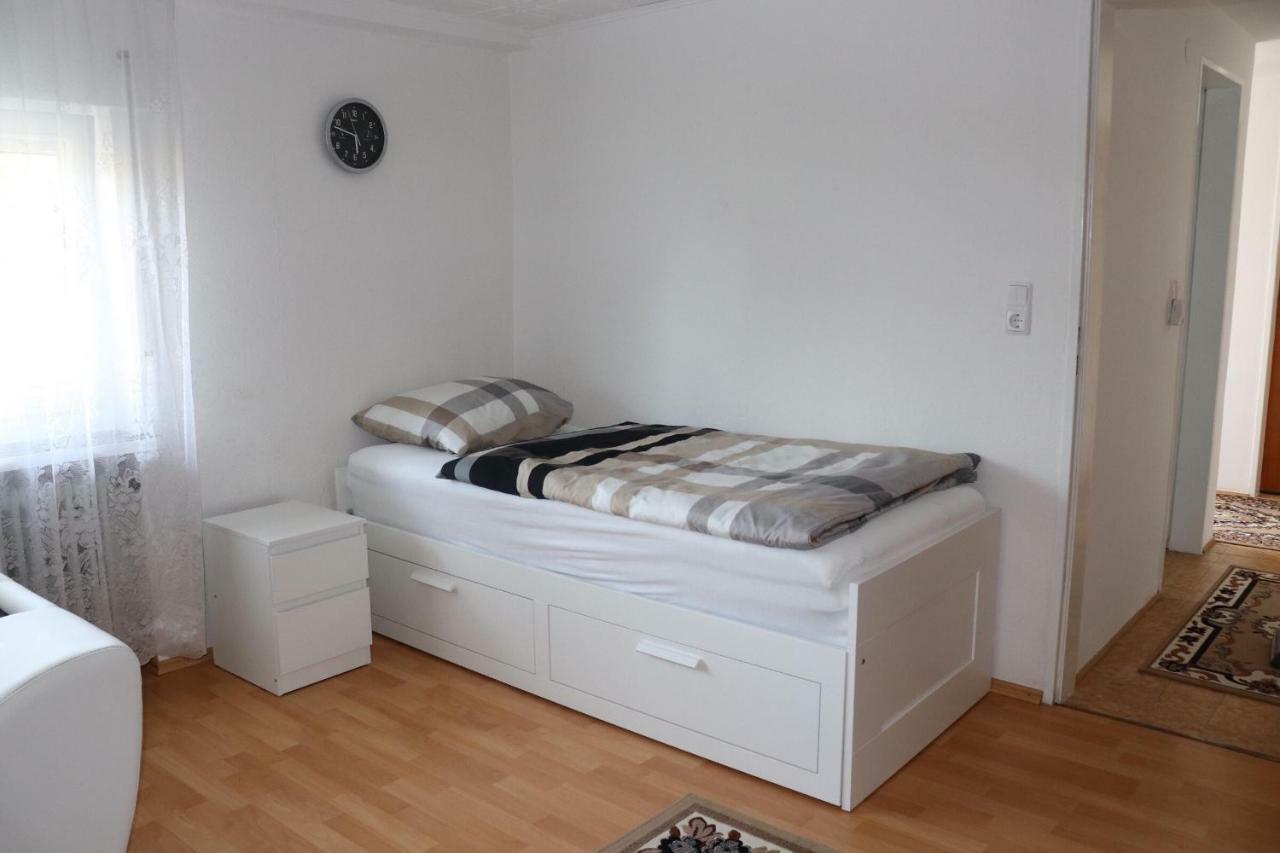 Ferien- Und Monteurwohnung Julia Mörlenbach 外观 照片